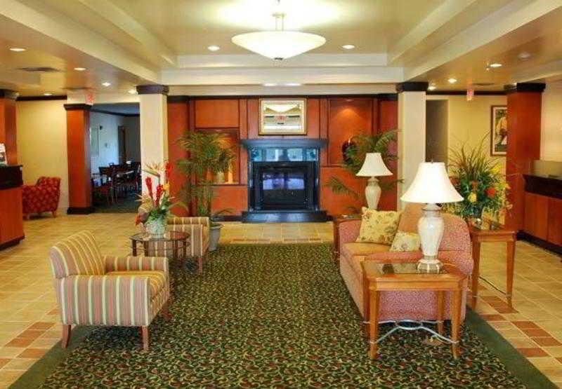 Fairfield Inn & Suites By Marriott Hinesville Fort Stewart Interior photo