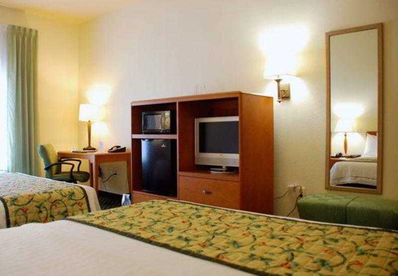 Fairfield Inn & Suites By Marriott Hinesville Fort Stewart Room photo